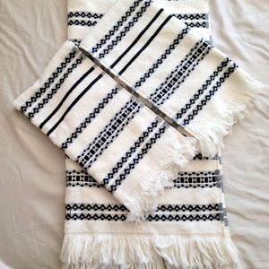 New-Tribal Print Towel Set